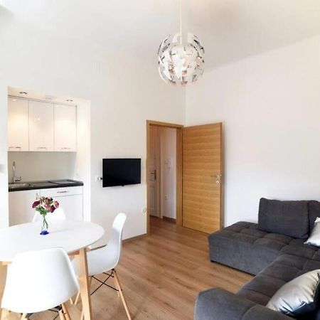 City 1 Apartment In The Center Of Zagreb Buitenkant foto